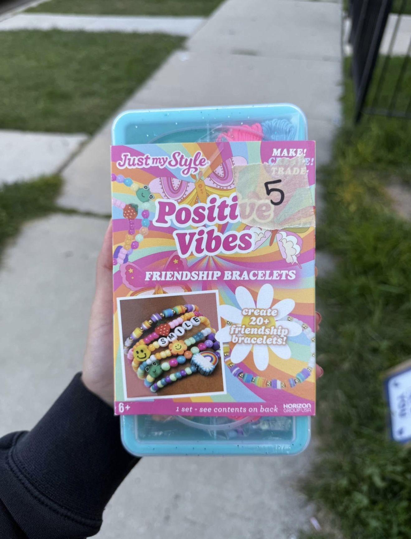 Friendship Bracelet Kit – Brand New ✨