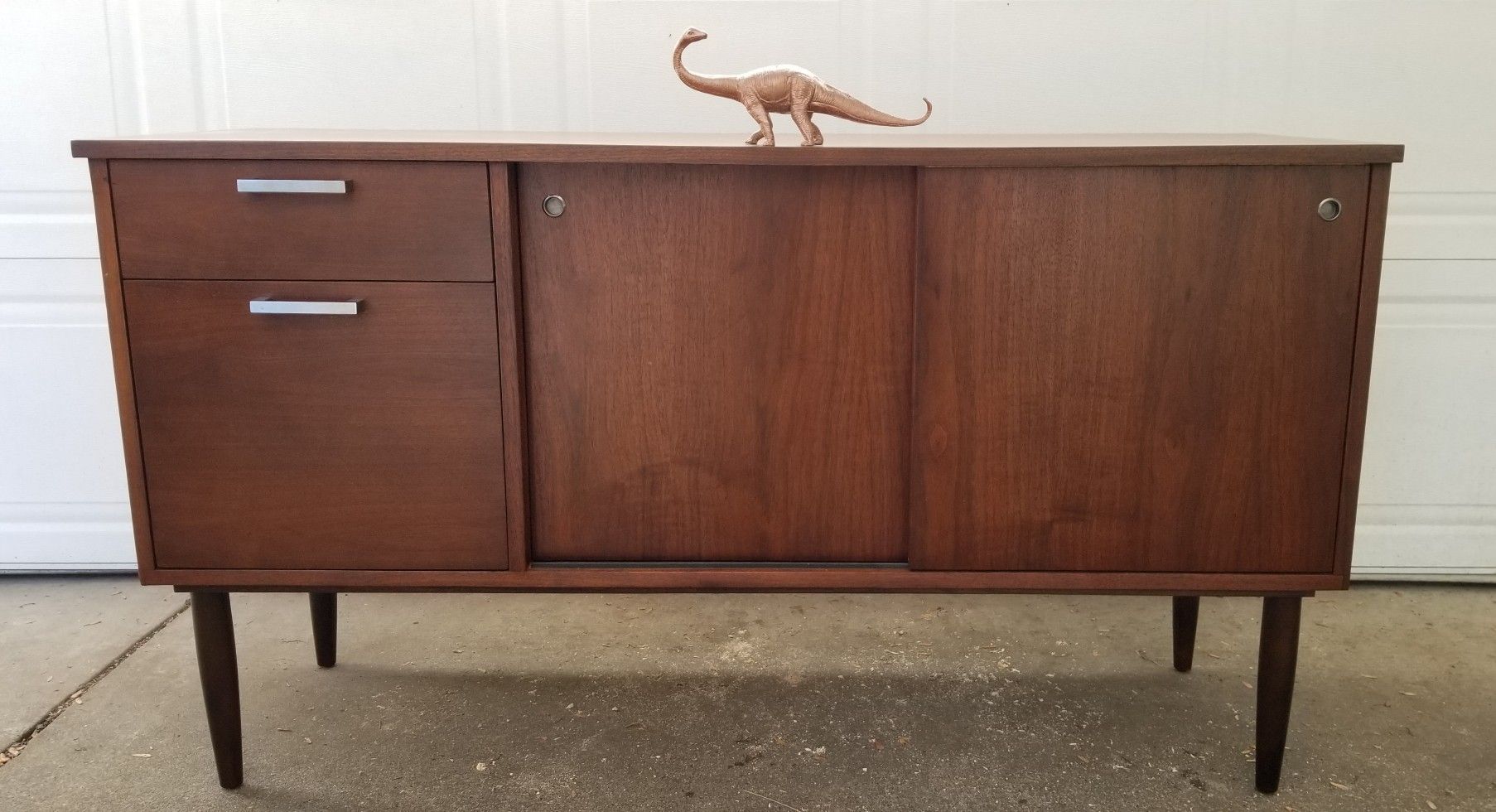 Mid Century Modern Credenza Buffet