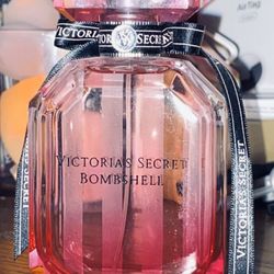 Bombshell Victoria Secret Perfume for Sale in Fort Myers FL OfferUp