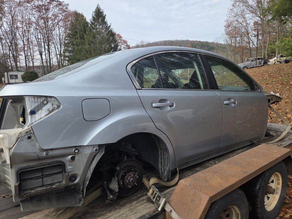 2013 Subaru Legacy Part Out Only Not For Sale Whole 