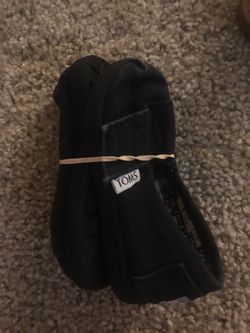Size 5 boys toms shoes