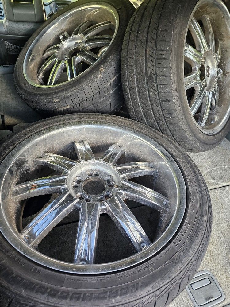 20 inch, Chrome wheels