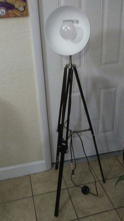 Photographer's Tripod Floor Lamp