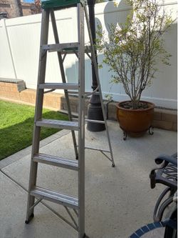 Werner 6’ Aluminum ladder.