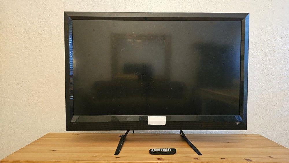 42” Vizio TV – Works Great – $50 OBO