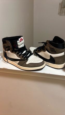 Jordan 1 Travis Scott