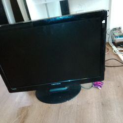Hanns •G Flat Screen TV 28" 