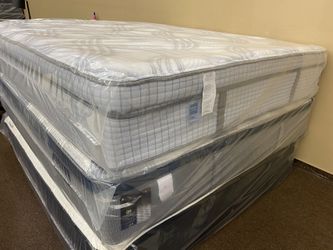 King Size Luxury Mattress New best brands !!