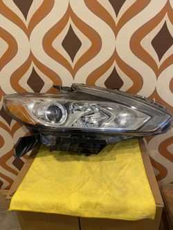 2016 - 2018 Nissan Altima Headlight
