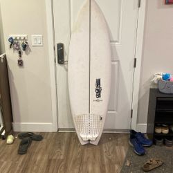 JS subxero Surfboard 5’4