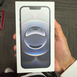 iPhone 16e