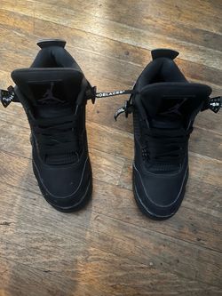 Air Jordan 4 Black Cat Sneakers