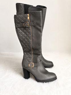 Grey boots