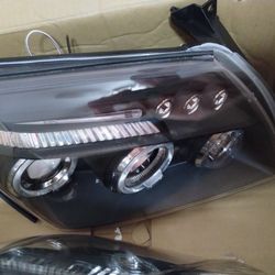 2005 -2007 Dodge Magnum Black Projector Headlamps