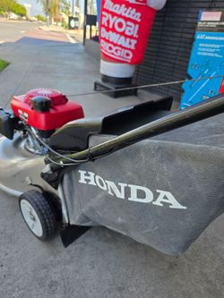 HONDA GAS 21-IN SELF PROPELLED LANW MOWER