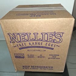 A box of 15 dozen eggs (Nellies)