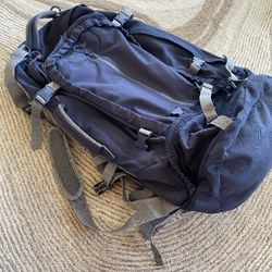 65 L backpack