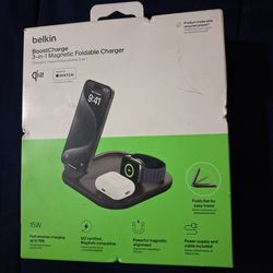 New belkin Boost Charge 3in 1 Magnetic Foldable Charger