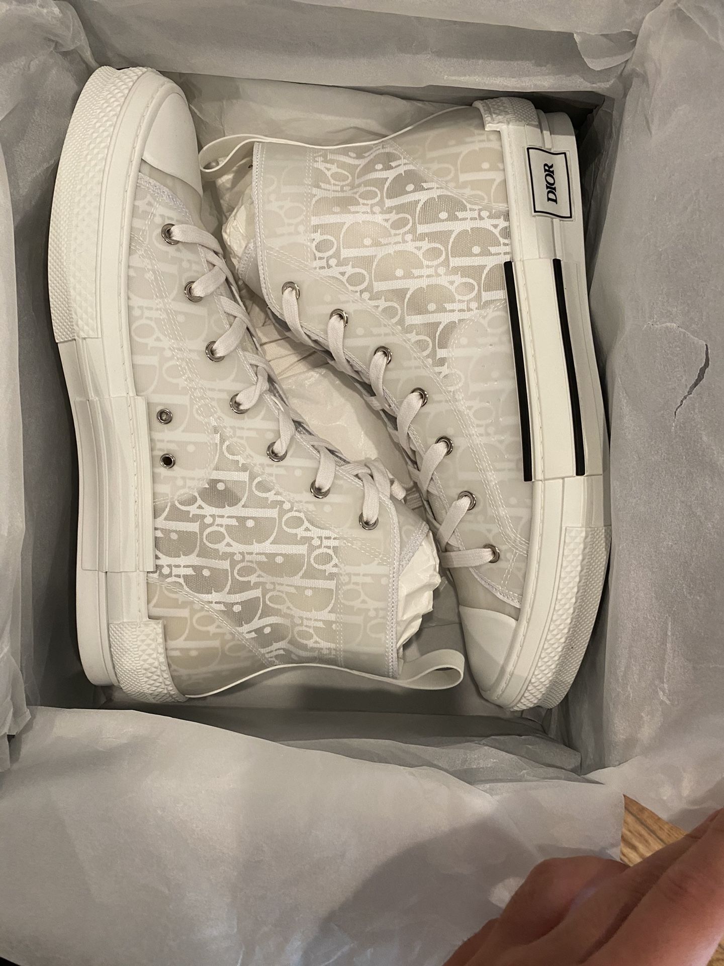 Christian Dior b23