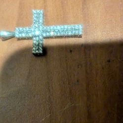 10k White Gold Charm With ,2.7 Carat Diamond D Grade