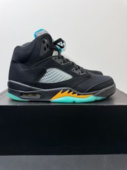 Air Jordan 5 “Aqua” Size 8.5M (Very Lightly Worn)
