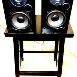 Polk T 15 Loud Speakers 🔊 😳 Bookshelf Speakers 🔊 That Soud As Good As Large Driver's  Imposing Sound And Look Great 👍 