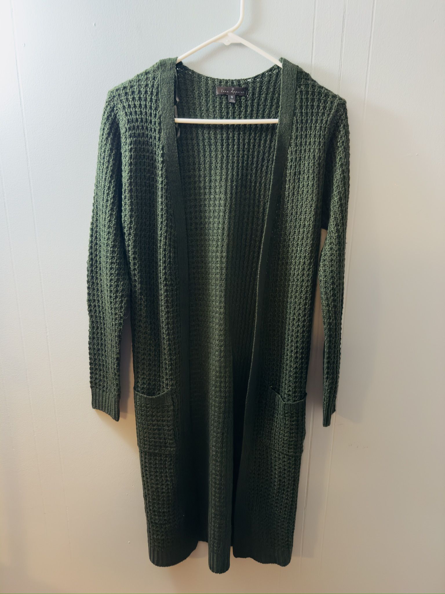 Icon Apparel Loose Knit Cardigan Sweater. Size Small. Green.