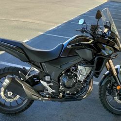 2023 Honda CB500x (With crash bars, tarp and rear stand)