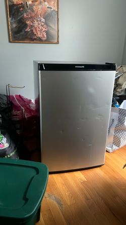 Mini fridge