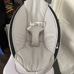 4moms MamaRoo Baby Swing Rocker