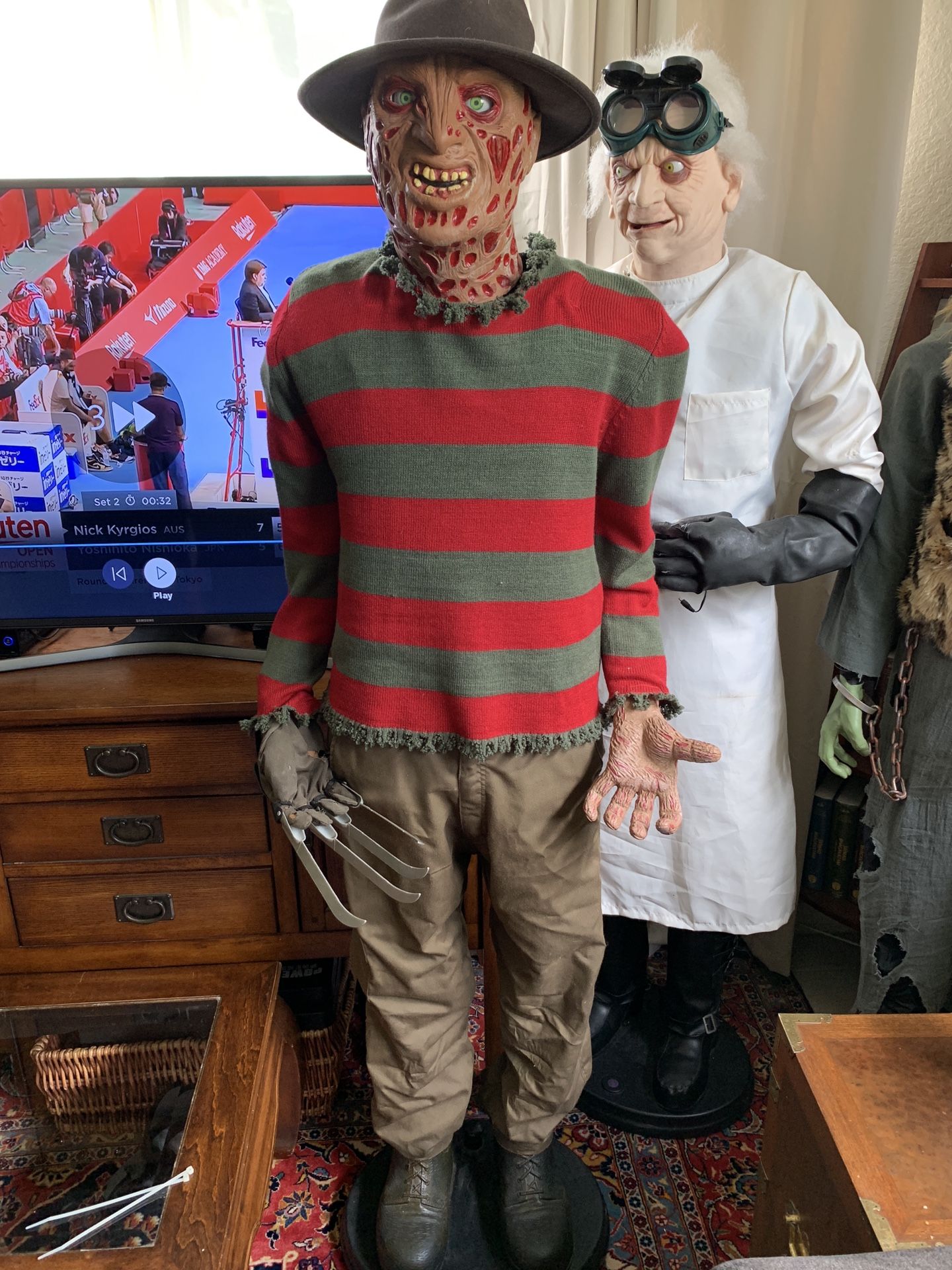 GEMMY LIFE SIZE ANIMATED 06 FREDDY KRUEGER ANIMATRONIC HALLOWEEN PROP RARE!!