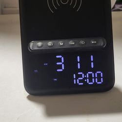 AFK 4 in 1 Multifunctional  Charging Station