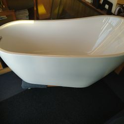 NEW Freestanding Bathtub 29" x 60" From Ultra Bath 