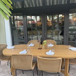Dining Room Table 