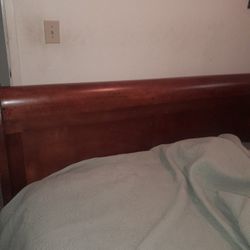 Queen Size  Wooden Bed Frame 