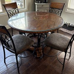 48 inch round table w/4 chairs 
