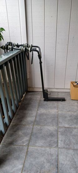 Bike rack for car holds 4 bikes