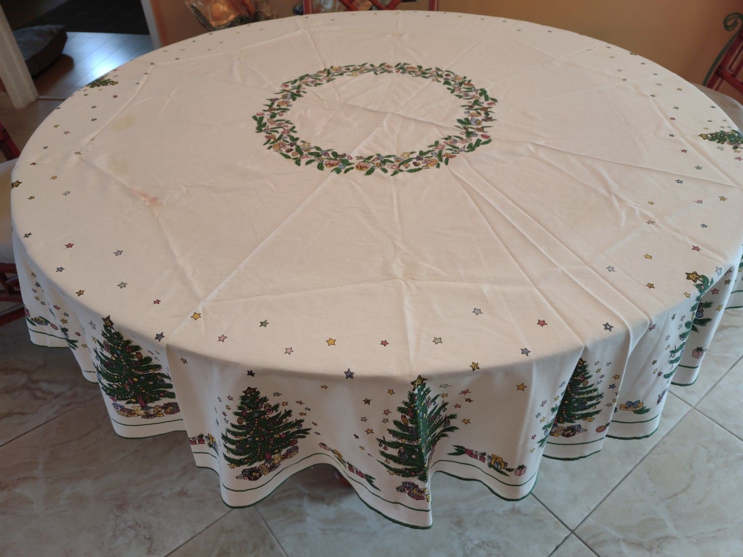 Christmas Tablecloth for 48-inch Round Table