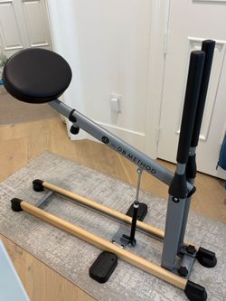 DB Method Squat machine