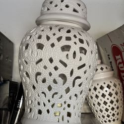 Lares Handmade Ceramic / Porcelain Ginger Jar