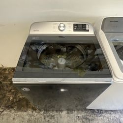 Large Capacity Maytag Washer 