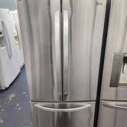 LG Fully Covered Warranty! Refrigerator Fridge Freezer on bottom