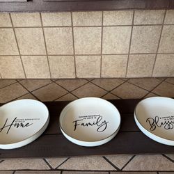 Wall Art Decorating Almost New 