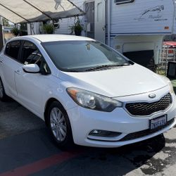 2014 KIA Forte5