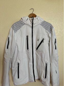 2 Winter/Snowboard Jackets Bundle – Spyder + DC Shoes – Great Condition