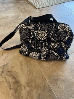 VERA BRADLEY TRAVEL BAG 