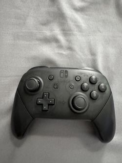 Nintendo Switch Pro Controller