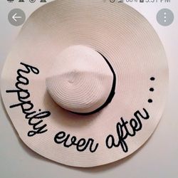 Awesome Spring/Summery Hat🌼🌞🌻