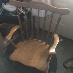 Nice kids Amish solid wood rocking chair only $20 firm