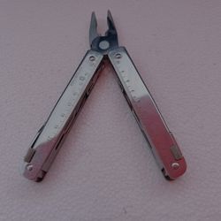 Victorinox Multitool 